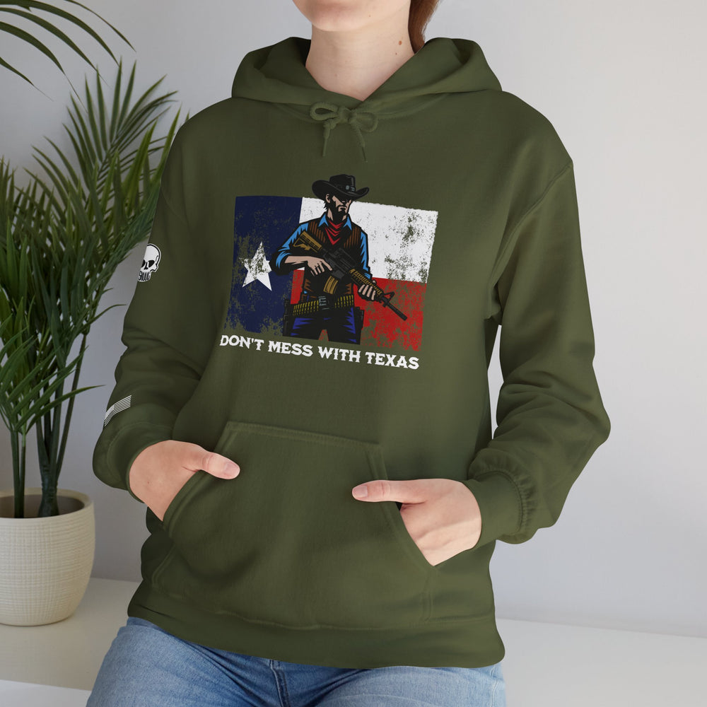 DON'T MESS WITH TEXAS COWBOY HOODIE