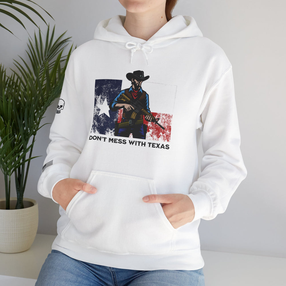 DON'T MESS WITH TEXAS COWBOY HOODIE